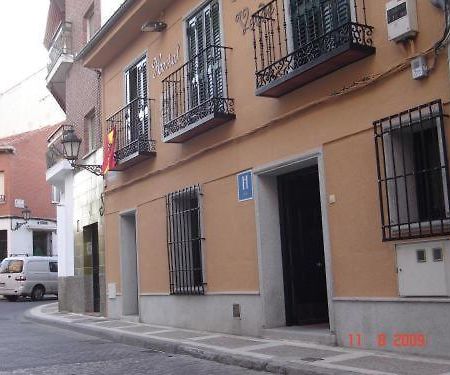 Hostal Cruz Verde Navalcarnero Bagian luar foto