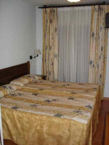 Hostal Cruz Verde Navalcarnero Ruang foto